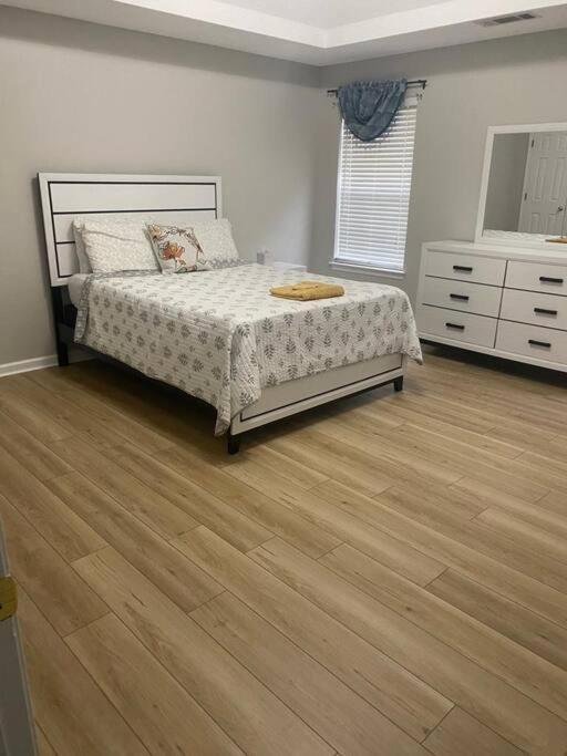 Castle Comfort Ellenwood Екстер'єр фото