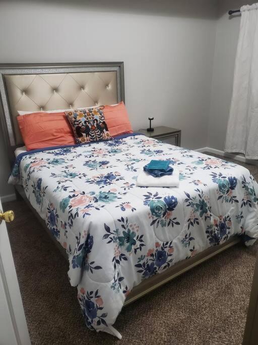 Castle Comfort Ellenwood Екстер'єр фото
